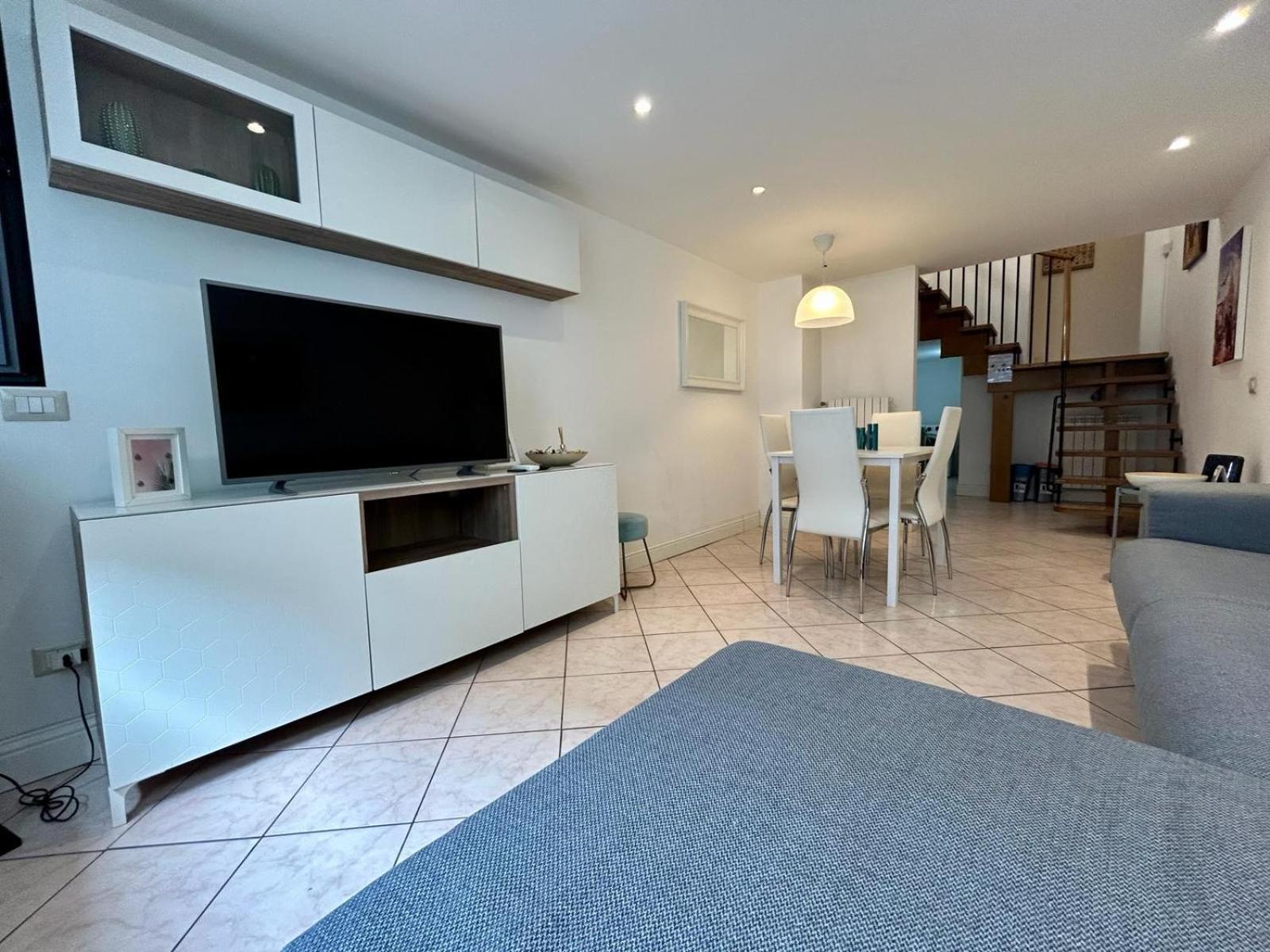 Apartment Kibilu - Via Tolmezzo - Ospedale San Raffaele - Stazione Di Lambrate Mailand